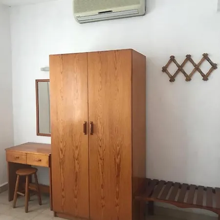 מלון דירות Mono Apart ביטז